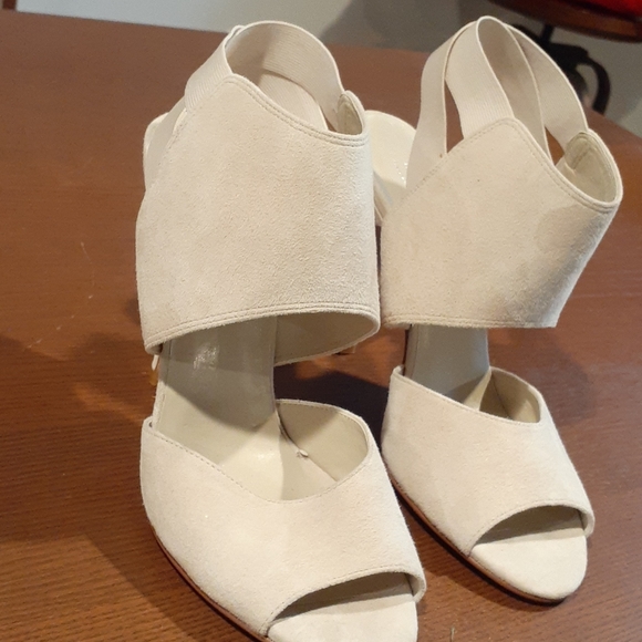 NWOT LUCCA FERRI COLLECTION HEELS 9B - Picture 3 of 7